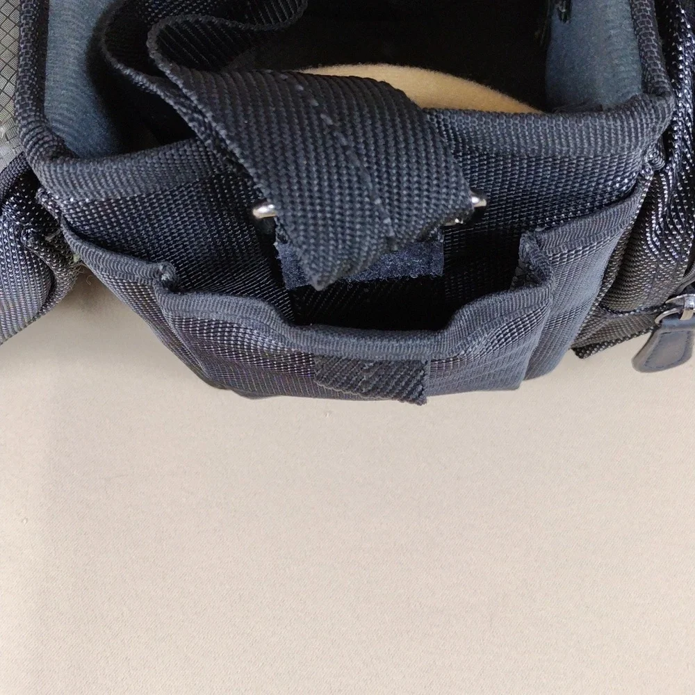 Nikon Black Utility Digital DSLR Camera Outdoor Casual Crossbody Padded Bag